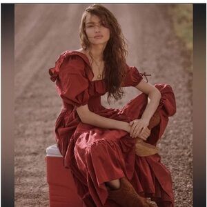 Hill house burgundy shadow stripe Corinne small euc